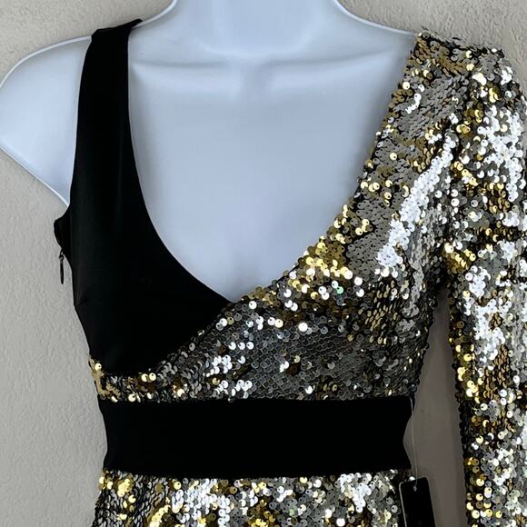 Bebe Black Gold Sequins Asymmetrical Sleeves V-Neck Mini Sheath Dress XXS/00 NWT - Picture 6 of 15